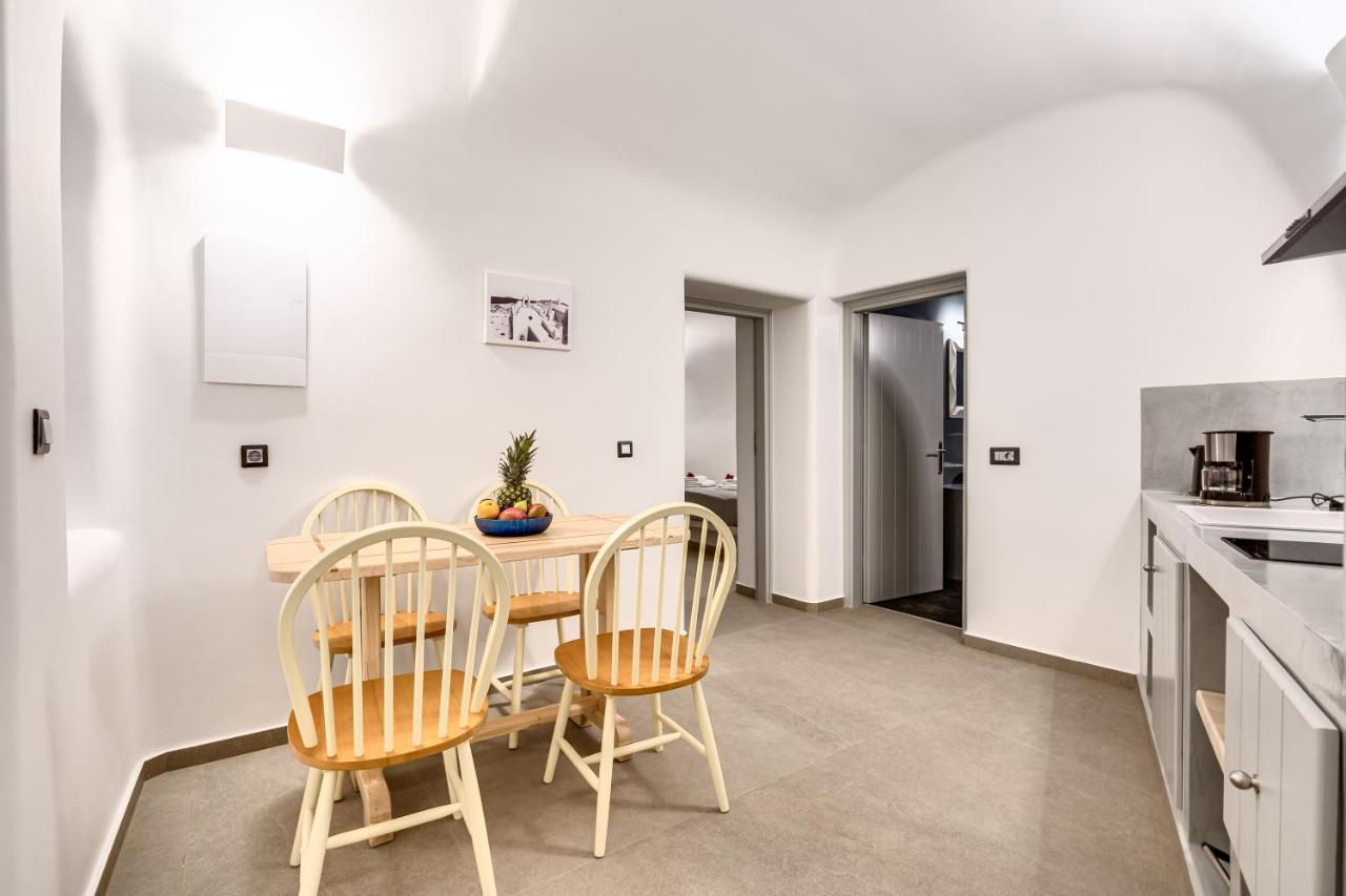 Tiara Suites Santorini 산토리니 외부 사진