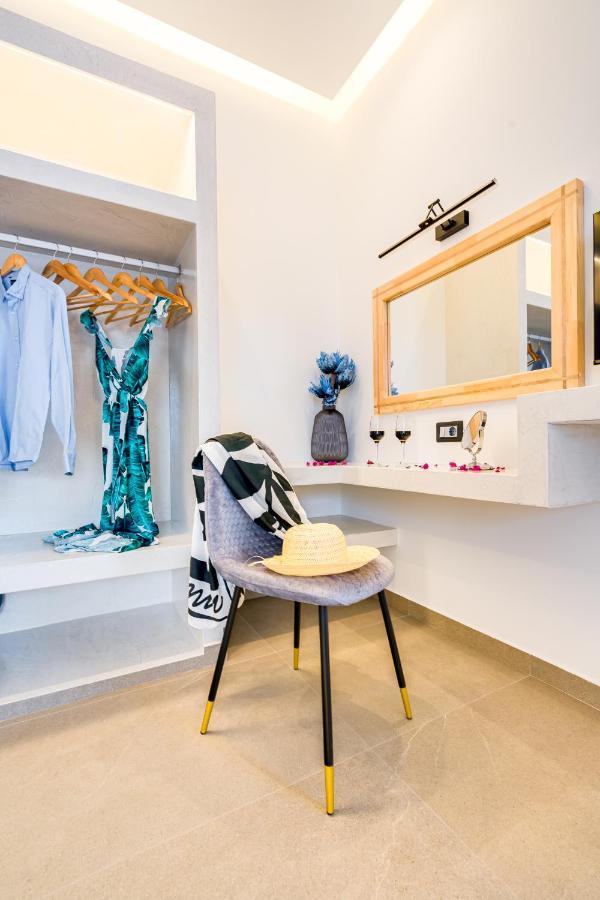 Tiara Suites Santorini 산토리니 외부 사진