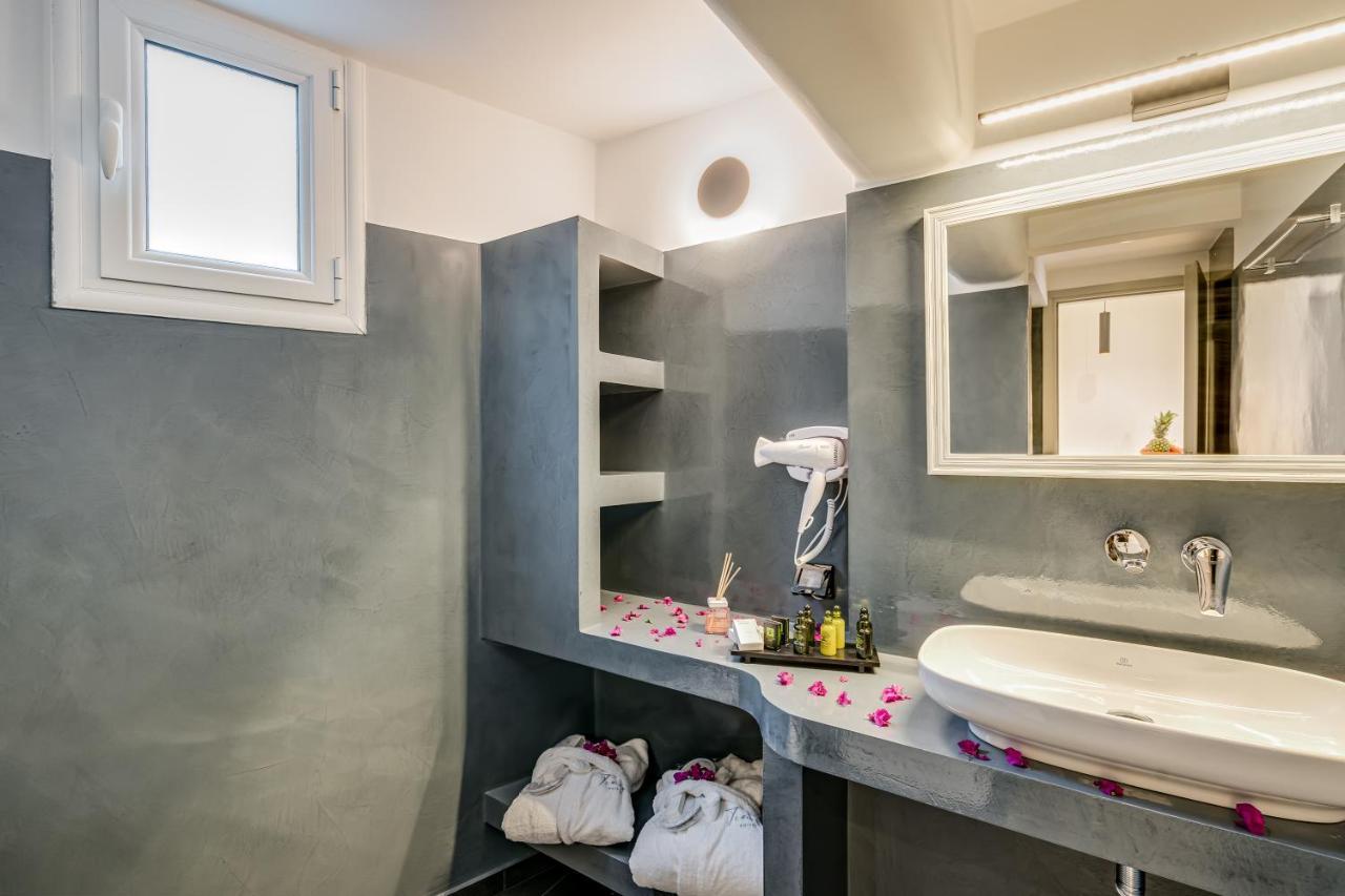 Tiara Suites Santorini 산토리니 외부 사진