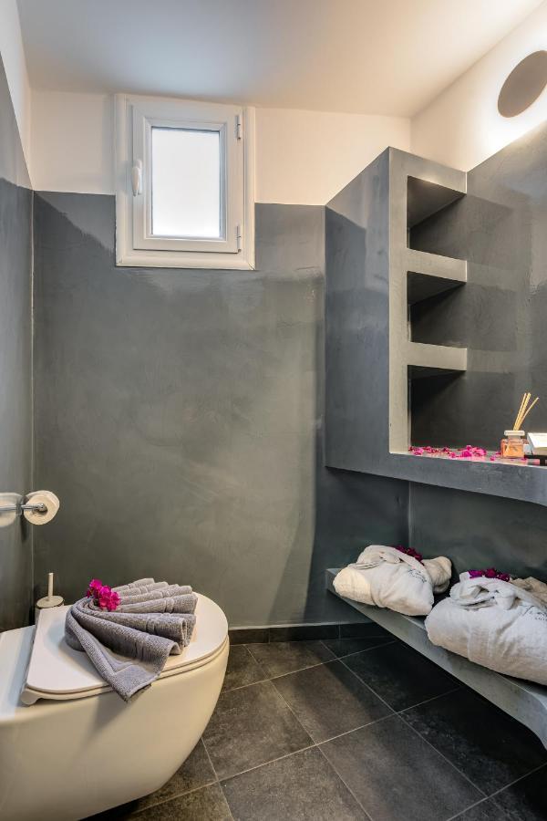 Tiara Suites Santorini 산토리니 외부 사진