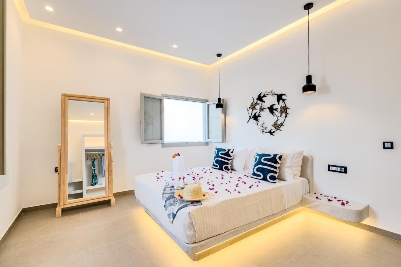 Tiara Suites Santorini 산토리니 외부 사진
