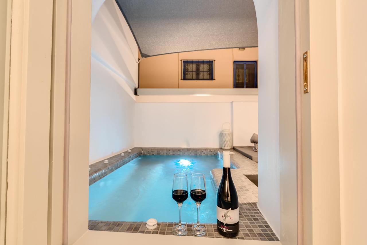 Tiara Suites Santorini 산토리니 외부 사진