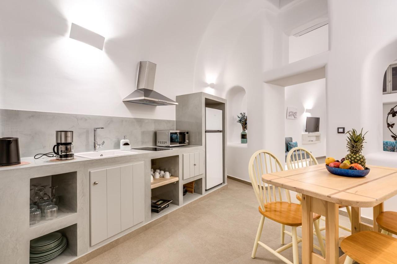 Tiara Suites Santorini 산토리니 외부 사진