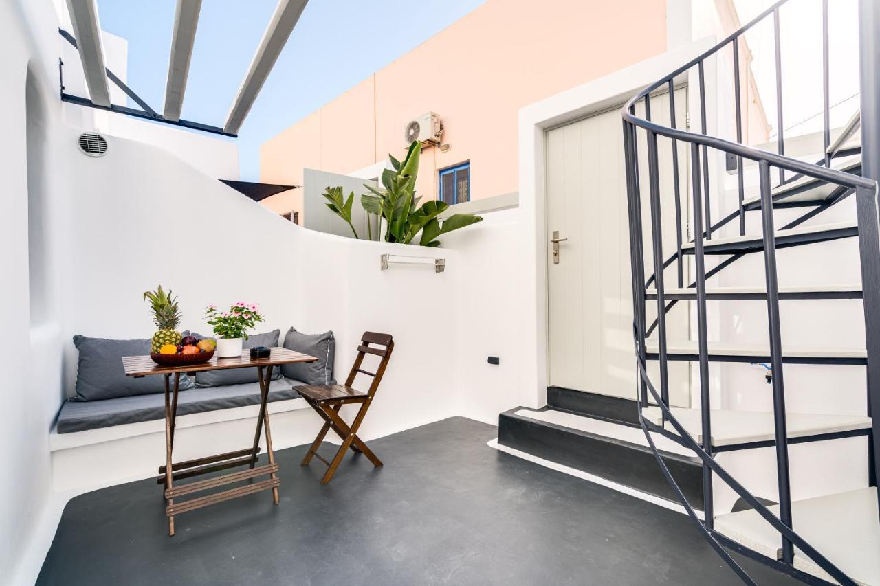 Tiara Suites Santorini 산토리니 외부 사진