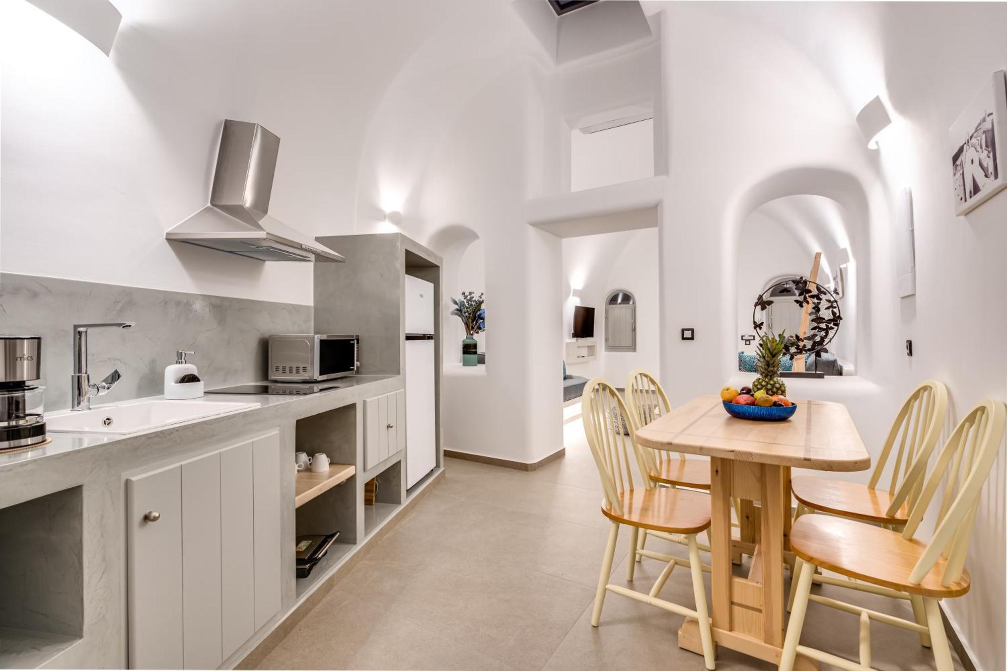 Tiara Suites Santorini 산토리니 외부 사진